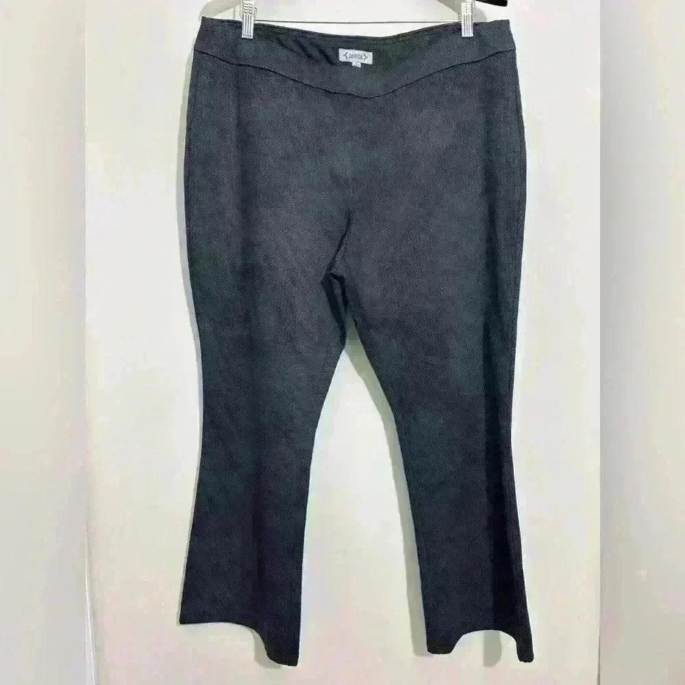 NWOT Nanette by Nanette Lepore Black Gray Knit Pattern Pull On Pants